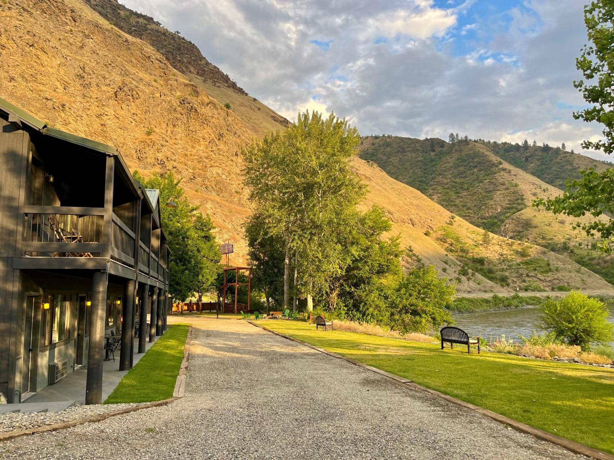 Steelhead Lodge Lucile ภายนอก รูปภาพ